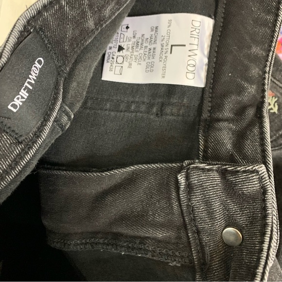 Driftwood Floral Embroidered Black Denim Jogger Pants Size Large - Picture 7 of 7